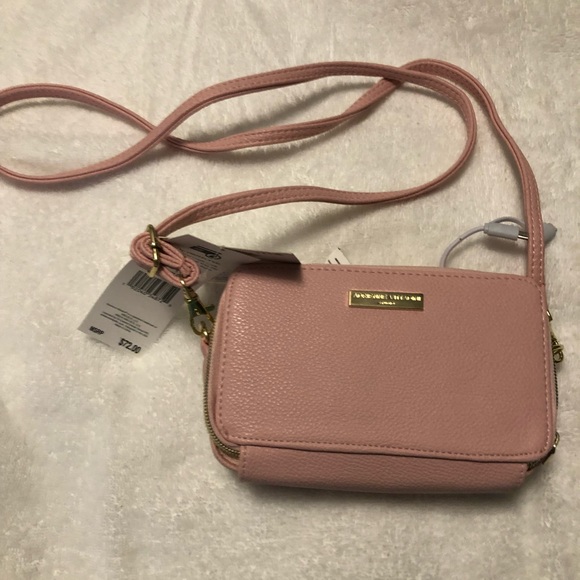 🌸Cute pink charging purse🌸
